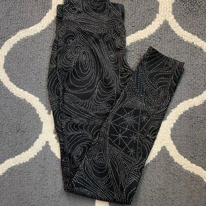 Patterned leggings